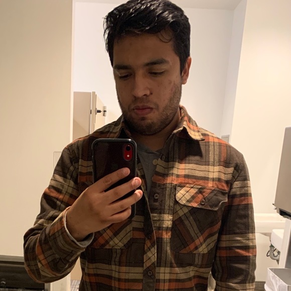 Meet your Posher, Carlos - Picture 2 of 2